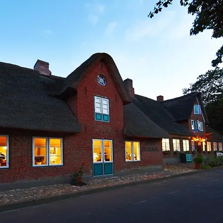 Altes Pastorat Hotel 4*